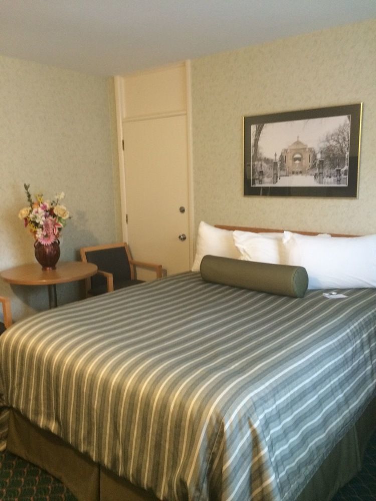 Travelodge By Wyndham Winnipeg East Esterno foto
