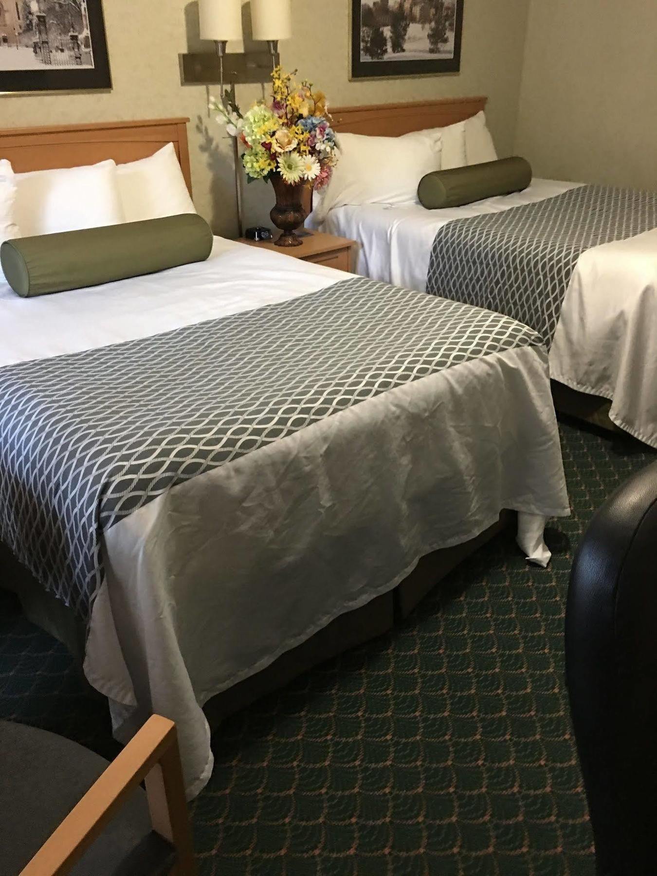 Travelodge By Wyndham Winnipeg East Esterno foto